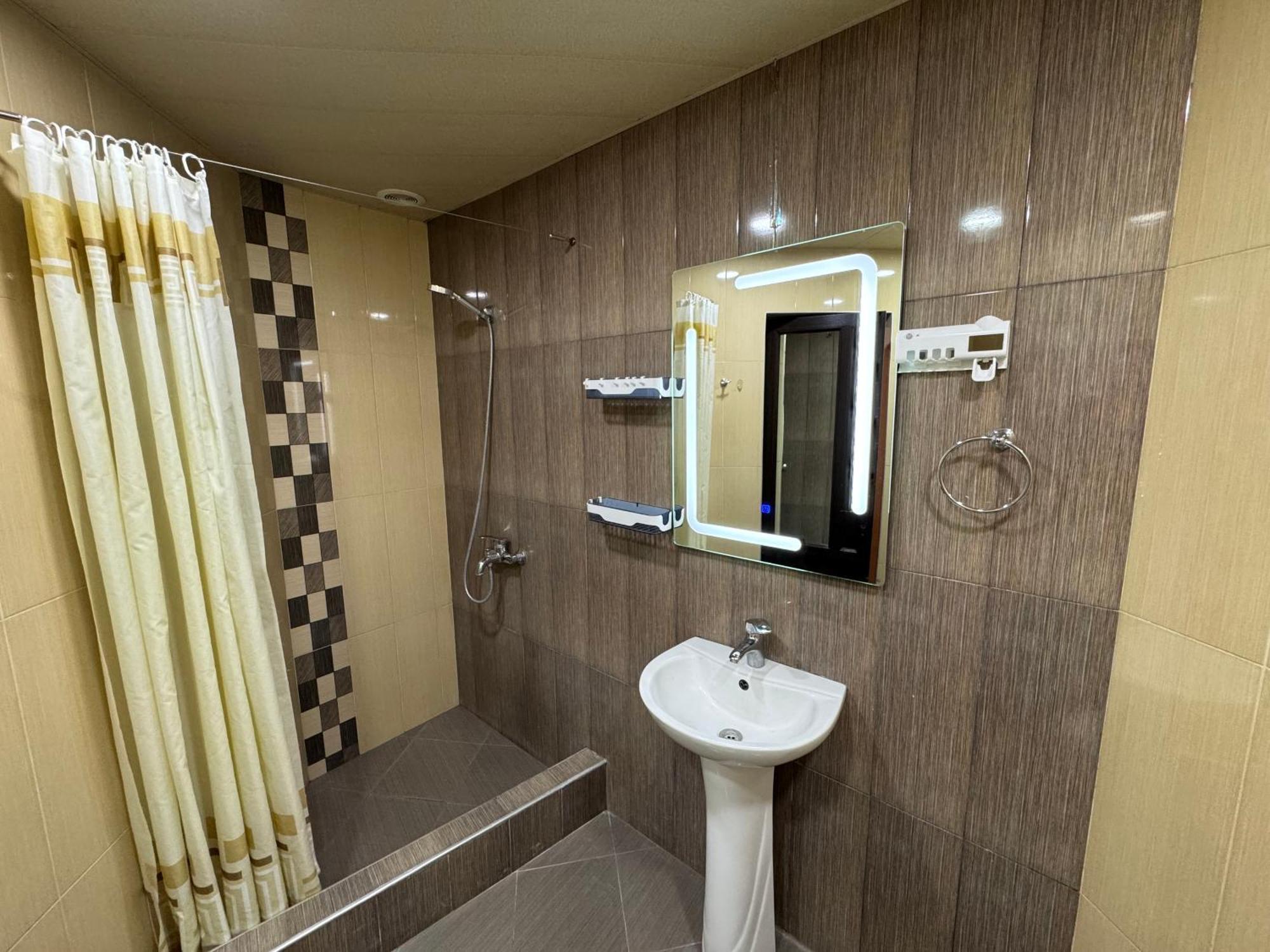 Apartments On Paronyan 15 Erévan Extérieur photo