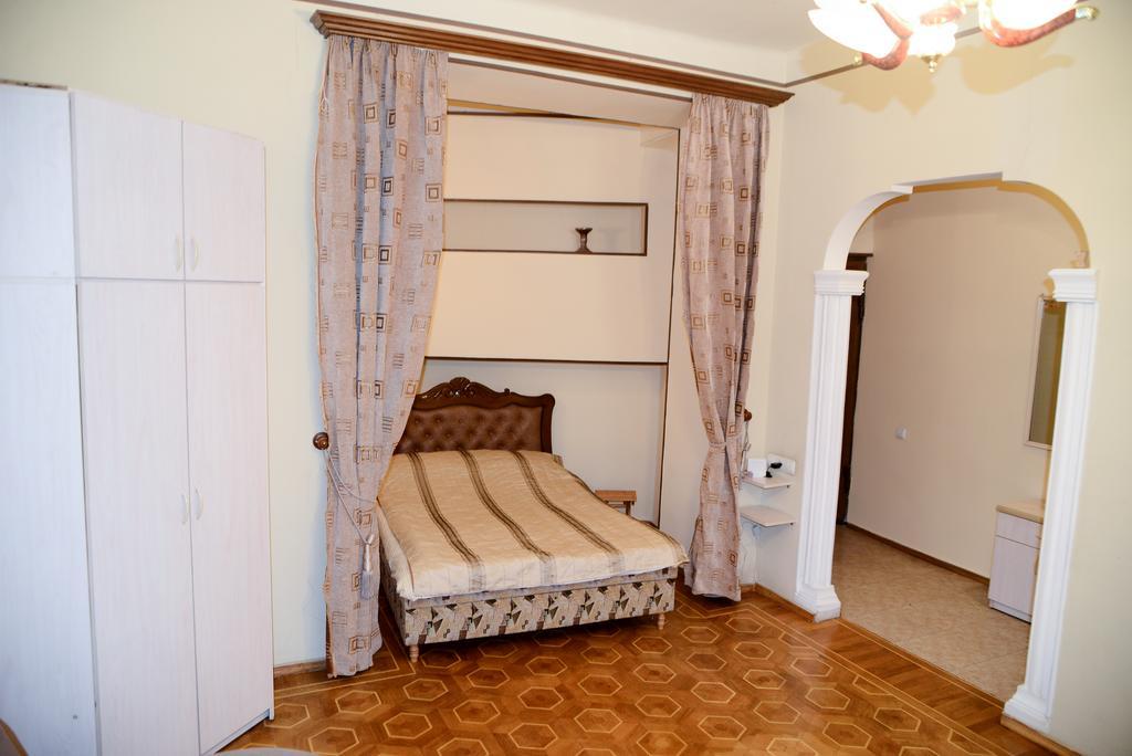 Apartments On Paronyan 15 Erévan Extérieur photo